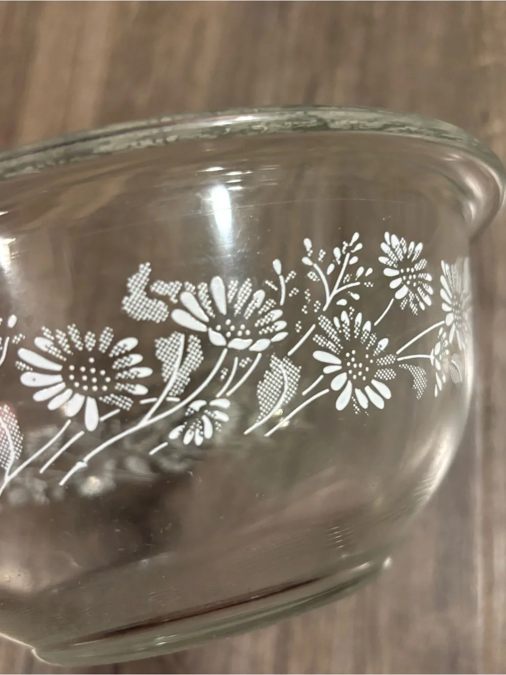 Pyrex Corning USA Colonial Mist Nesting Mixing Bowls Lot of 2  (2.5L & 1L)